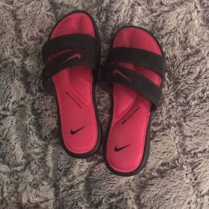 Nike pink memory foam slides